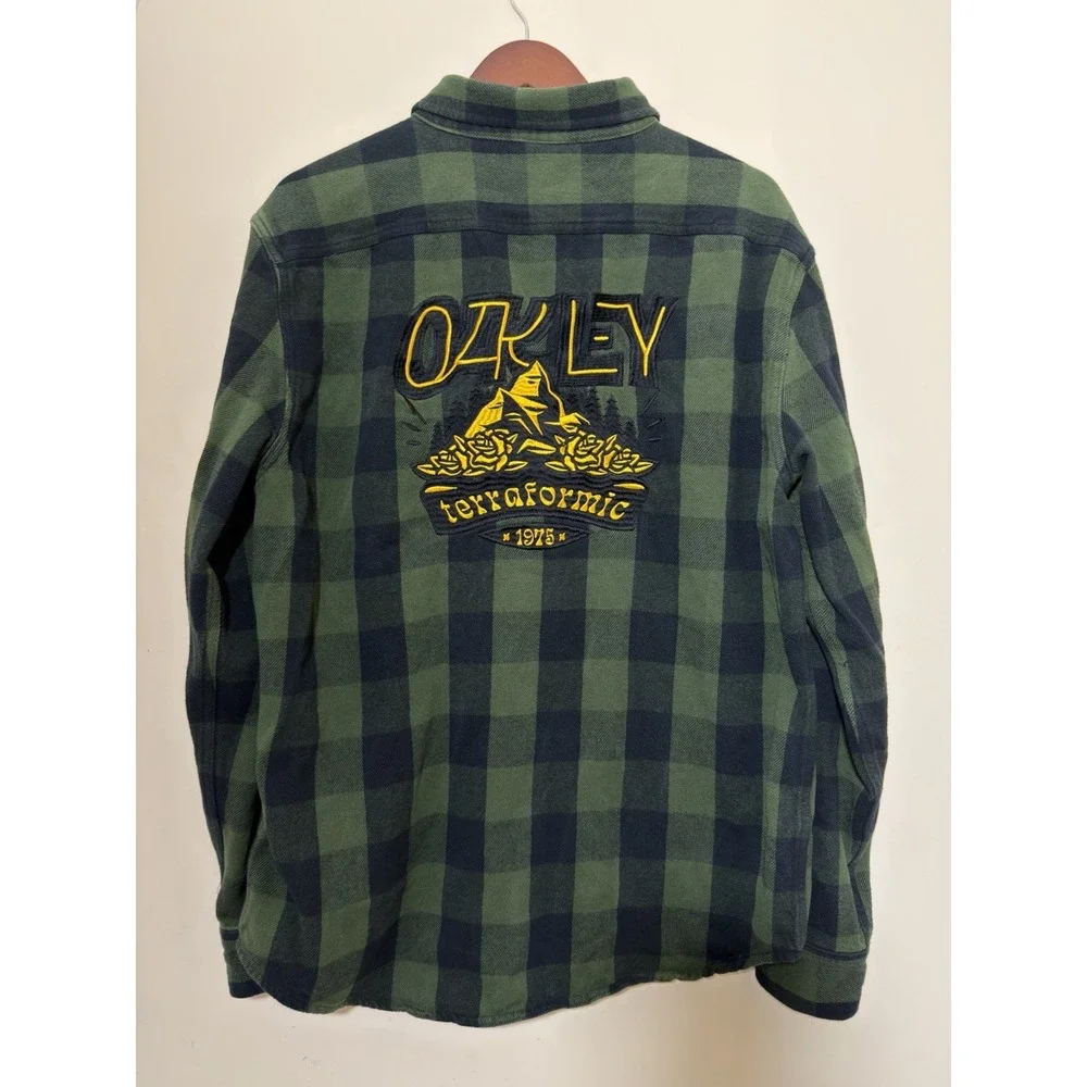 Oakley Terraformic Long Sleeve Button Green Black Plaid Flannel Embroidered XL